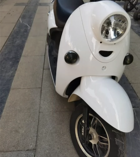 60V五羊品牌电动车，23安电池 带绿牌证...