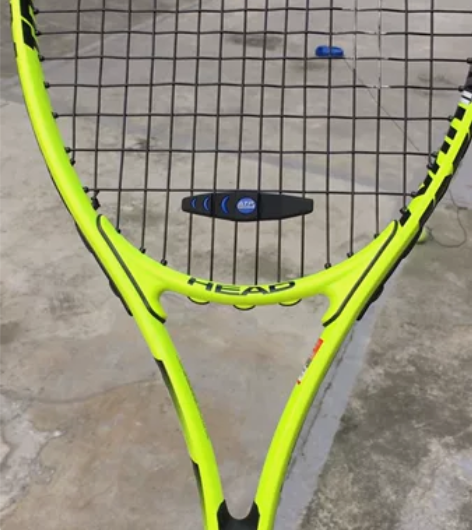 出HEAD品牌的网球拍 颜色绿色,单只的价...