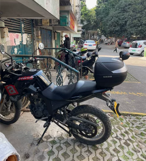 阿普利亚terra150Adv 感兴趣的话...