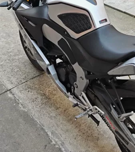 19年出厂GPR150纪念版，实表9000...