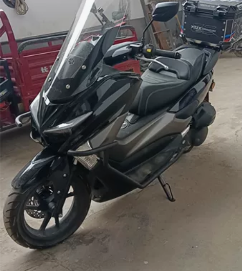 国产立雅150摩托车，23年10月份的车，...