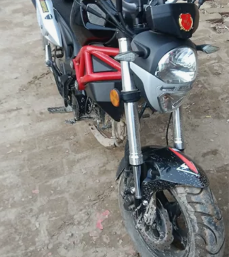 18年银钢小怪兽，7700公里㎞，必须过户...