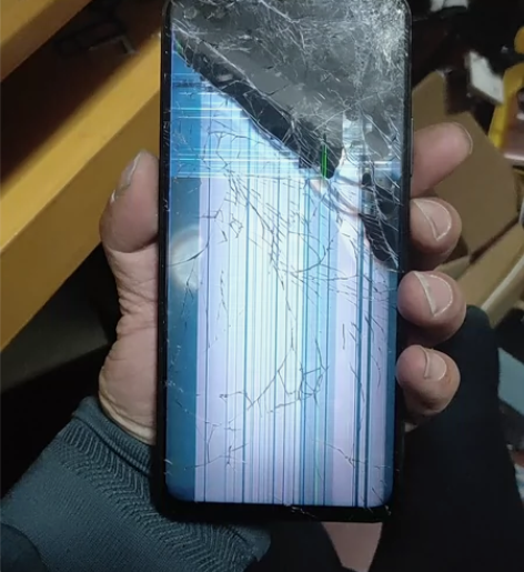 华为nova6  5g版，8+128内存。...