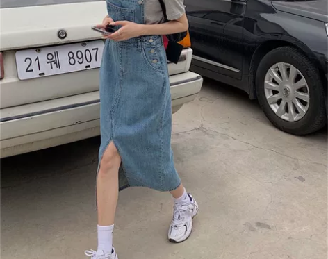开叉牛仔裙背带裙盐系甜美韩版宽松复古显瘦中...