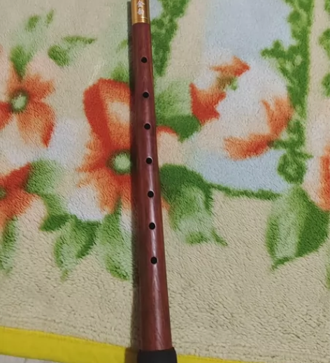 出售一尺三五唢呐 感兴趣的话点“我想要”和...