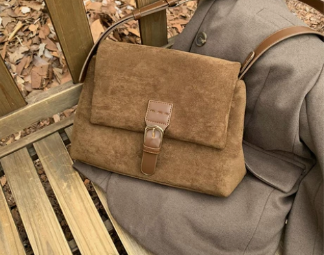 2023韩版女包秋冬新款复古气质绒面单肩腋...