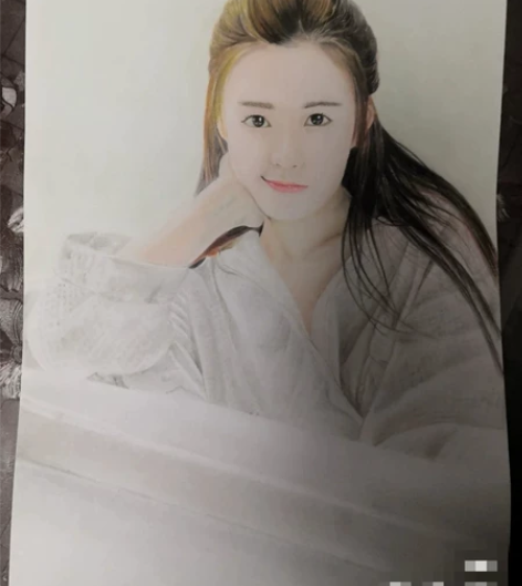 彩铅美女装饰画喜欢的可以直接拍 诚接各种马...