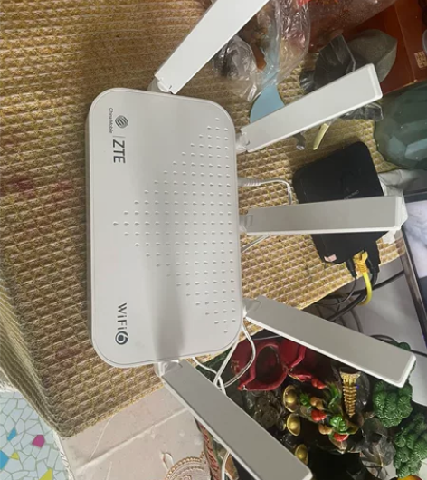 中兴E2633路由器！如图成色蛮新，功能正...