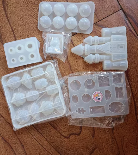 得意洋洋DIY水晶滴胶模具布丁狗模具镜面、...