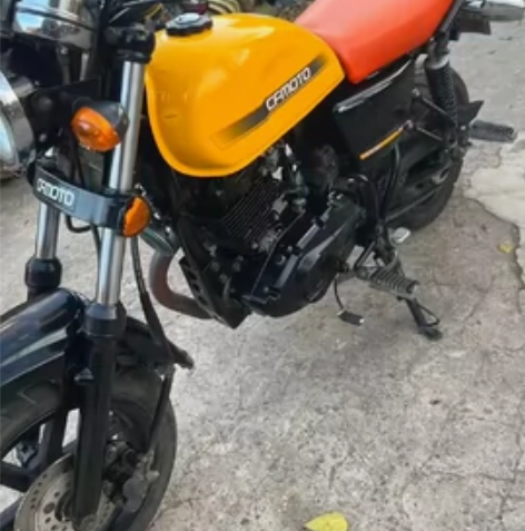 个人一手闲置一台春风狒狒125摩托车！车况...