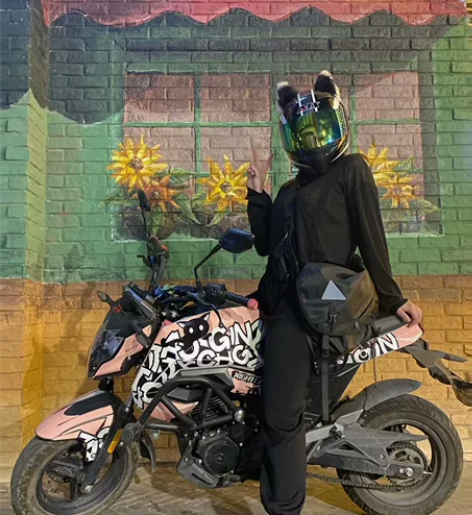 18年狒狒,美女二手车,车况好,有摩擦,建...