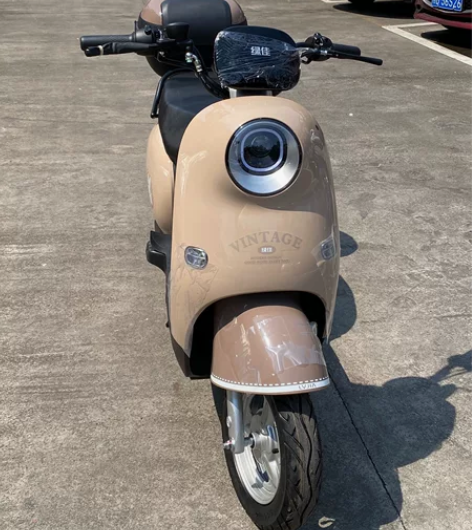 全新车2280元包牌，石墨烯电池，续航70...