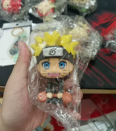 火影忍者小手办高度大概15cm，鸣人 佐助...