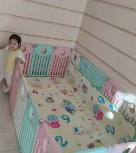 嘟比牌围栏加地垫16片，加厚一推折叠 感兴...