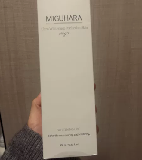 咪咕哈啦美白亮肤爽肤水400ml，主打美白...