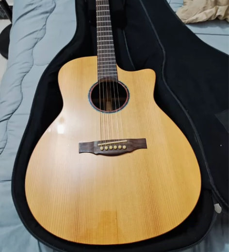 生命之音单板吉他，音色和手感都非常好，20...