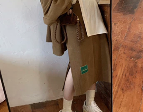 老莫同学 2022春季复古港风A字裙女高腰...