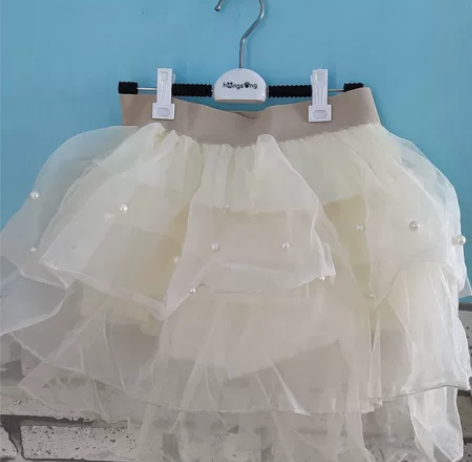 半身钉珠纱裙，平铺腰围60cm无吊牌，不包...