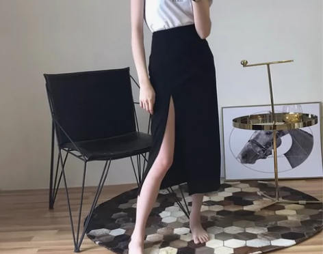 白菜价出黑色高档半身裙 a字高腰前侧开叉显...