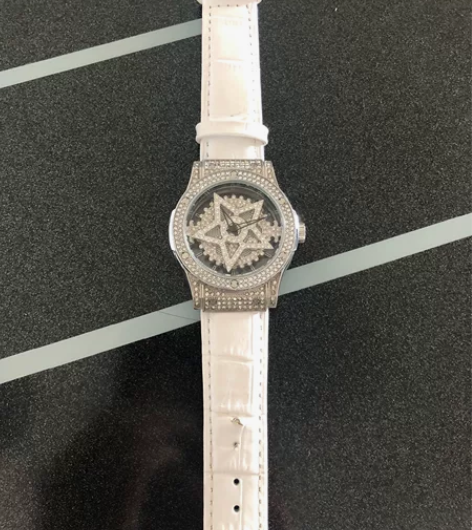 DAVENA蒂玮娜五芒星手表 保正 图为实...