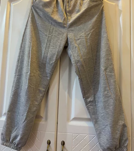 灰色休闲运动裤 S码包邮 感兴趣的话点“我...