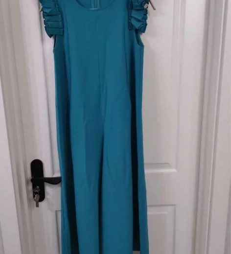 连体裤，仅试穿，S尺码 感兴趣的话点“我想...