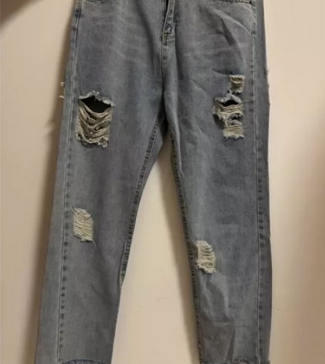 全新破洞牛仔裤 xl  九分裤 一次未穿 ...