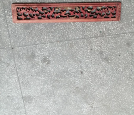 镂空老木雕，年代不详，材质不祥，有点小瑕疵...