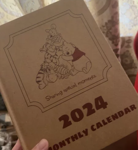 2024日历本，需要的可以联系呀，送人非常...