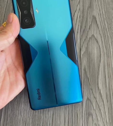 红米k50电竞版顶配12+256版本，游戏...