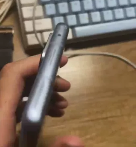 小米12pro 12+256 后盖碎了使用...