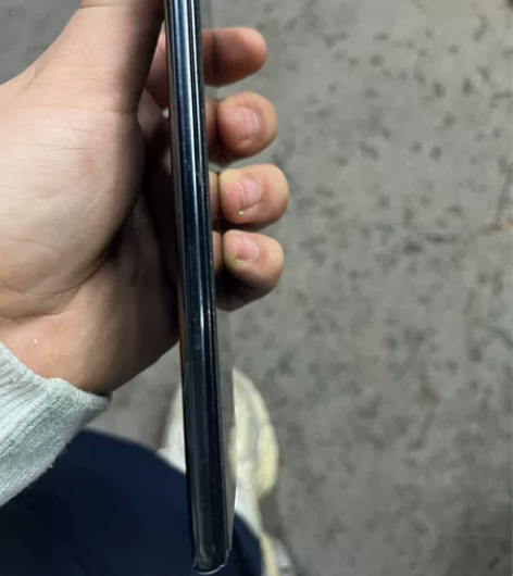 自己用的红米K40，128+8的橙色非常新...