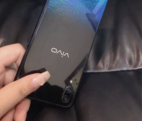 vivo x23   幻彩版  包邮出6+...