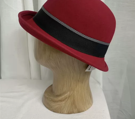 卷檐圆顶羊毛呢帽子女秋冬时尚百搭本命年红色...