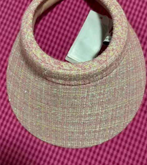 ur粉色小香风编织遮阳帽 感兴趣的话点“我...