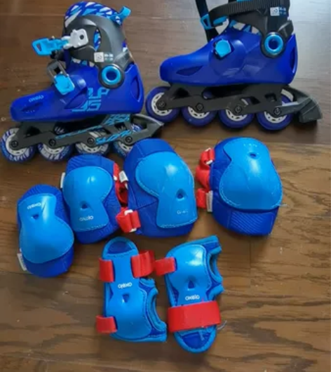 迪卡侬轮滑鞋，蓝色，最多穿了3次，30～3...