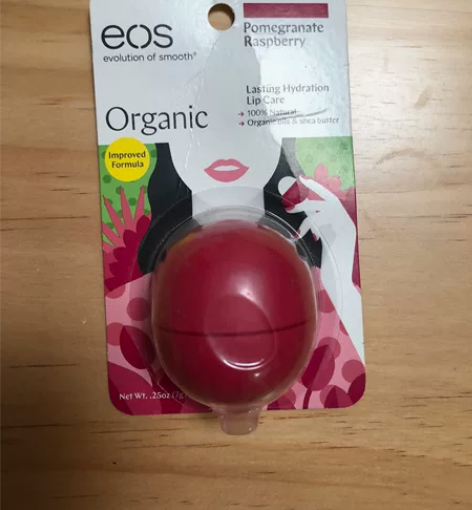 临期唇膏，白菜价转。全新包邮。 感兴趣的话...