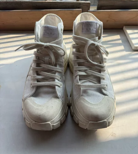 adidas帆布鞋，42码，增高8厘米，不...