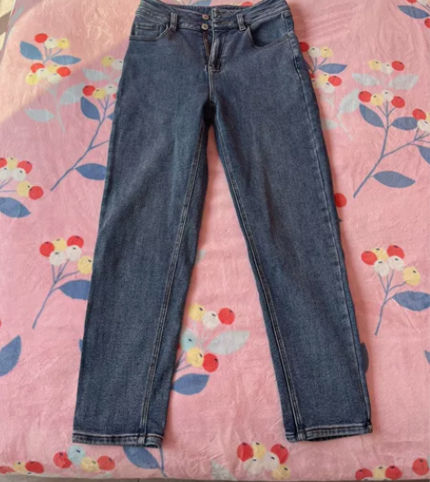 逸阳女裤，ESE-Y牛仔裤，女款休闲裤 尺...