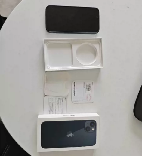 iPhone13 午夜黑 256G 自...