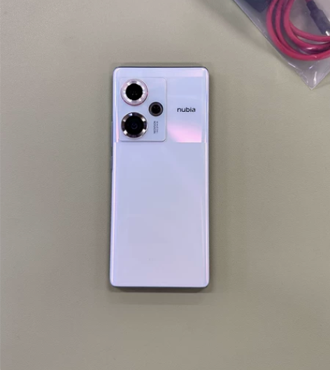 努比亚nubia Z50 白岛 12G运行...