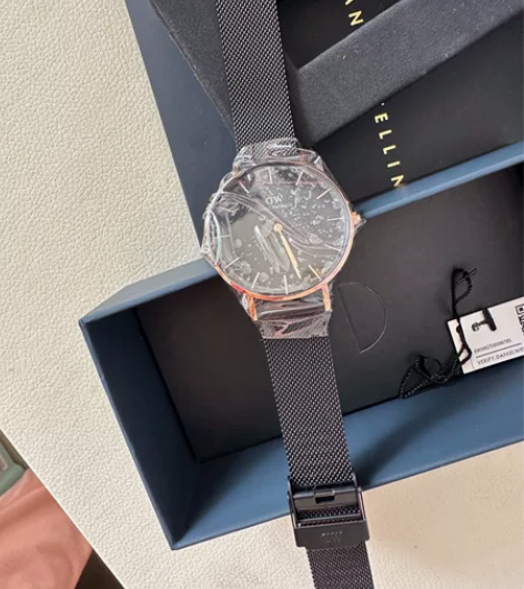 DW男士手表 PETITE系列潮酷流金表 ...