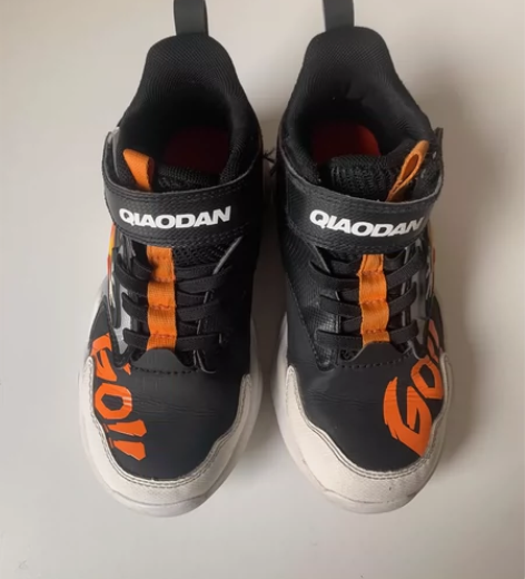 乔丹30码运动鞋篮球鞋，九成新，鞋垫长19...