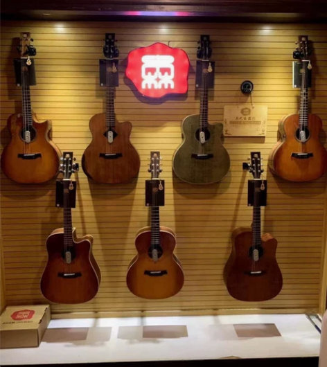 全新吉他【琴行不做了】全新低价处理一批单板...