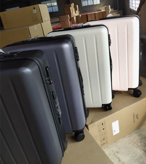 小米90分24寸拉杆箱，全新无瑕疵，静音万...