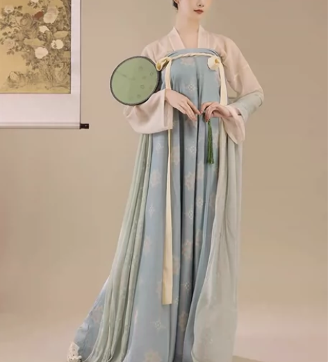 桔屿长安花m码 穿一（仅室内拍照）无吊放一...