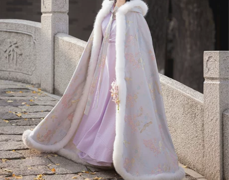 古装汉服斗篷女秋冬季外出外套大衣中国风大毛...