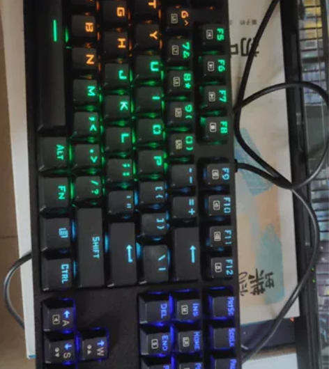 雷神机械键盘k31有线，9成新！红轴！ 感...