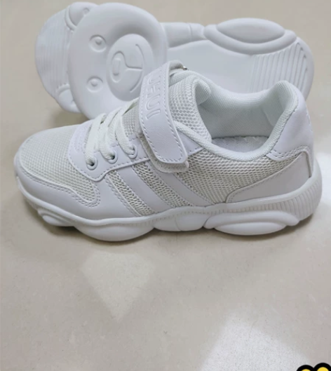 学生小白鞋，网面透气，轻便，熊猫底，26/...