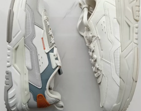 特步板鞋男士百搭 白色和白灰两个颜色 尺码...